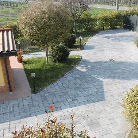 & Breakfast C'est La Vie Bed & Breakfast Carpi