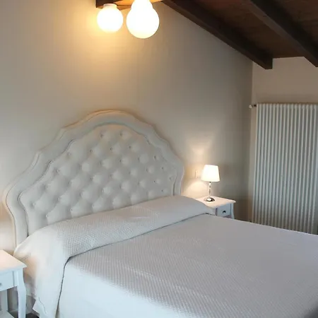 & Breakfast C'est La Vie Bed & Breakfast Carpi